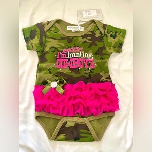 Adorable Rockinhotkids Onesie 6-12 months. New